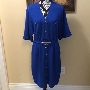 💙 St. John by Marie Gray button-down, pockets short sleeve + belt sweater dress
